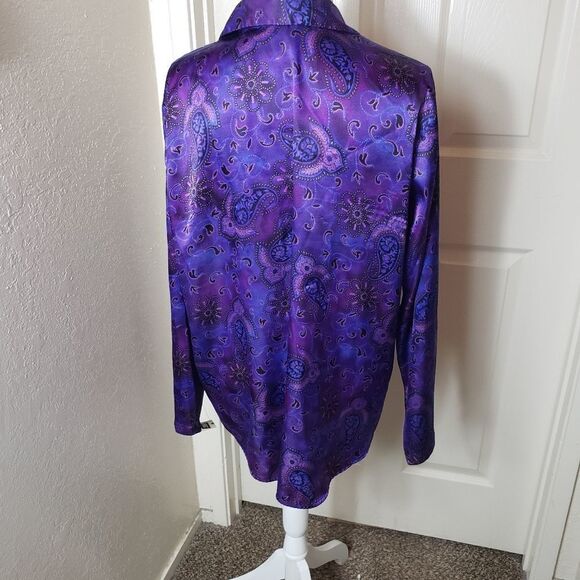 Beautiful purple silky pajamas - Picture 2 of 4